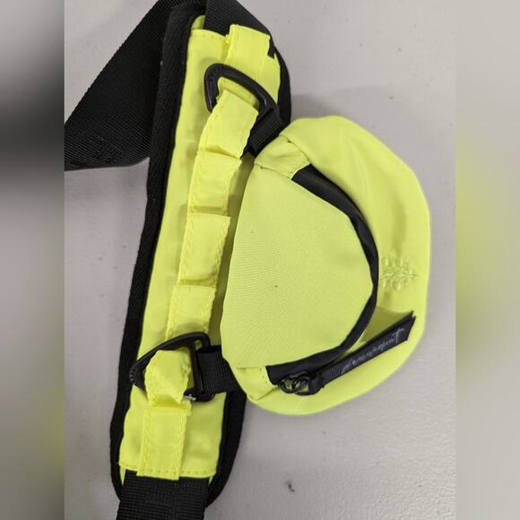 New Free People Movement Move It All Messenger Bag neon green book bag bright - Picture 5 of 8